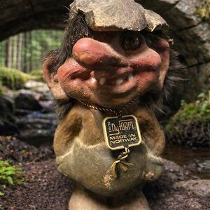 🧌 AS Ny Form Troll – Leaf Hat – Made in Norway